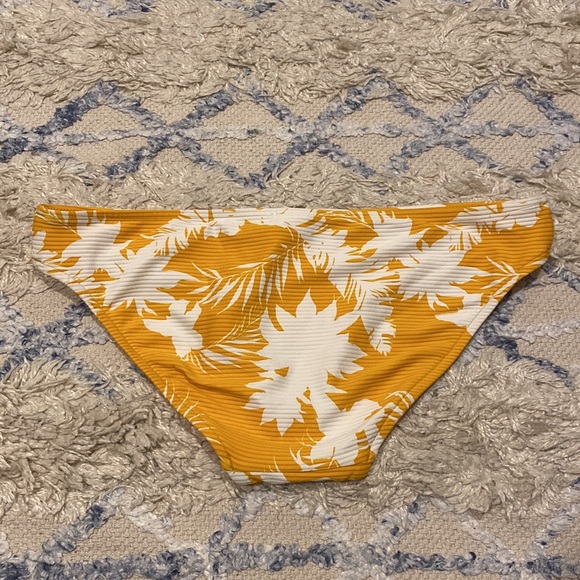 Seafolly Golden Yellow and White Palm Print Textured Bikini Bottoms NWT - Picture 2 of 3